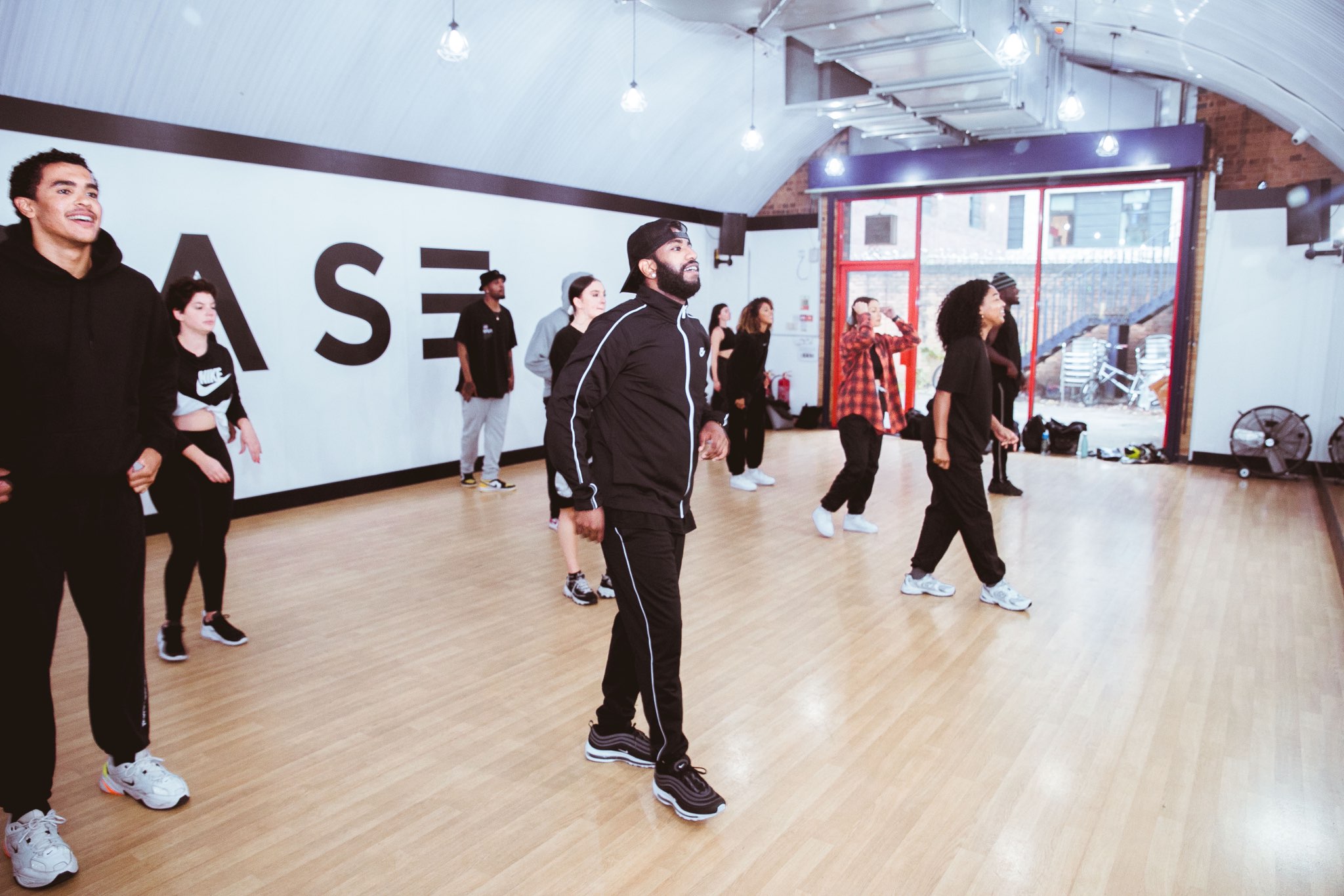 6255FE35-28F9-49D1-8646-D072A4AD676C