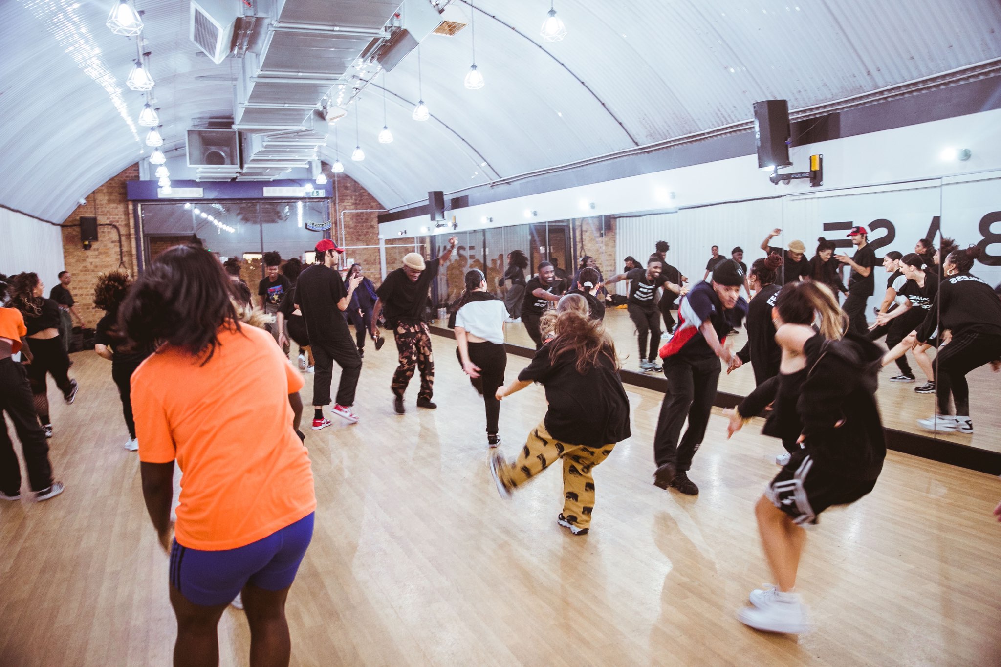 18DD6D8F-910A-4C1E-849D-8B18C1391C98